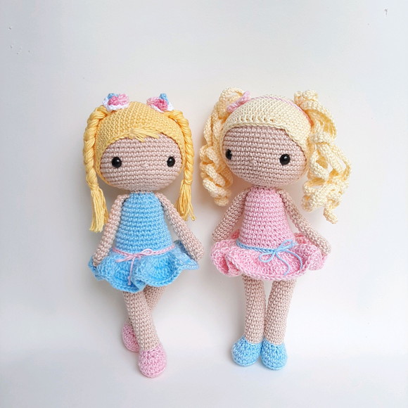 Dupla Bonecas de Crochê Amigurumi - Imagem 4