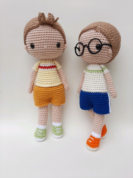 Dupla de bonecos Crochê Amigurumi Personalizados - Imagem 5