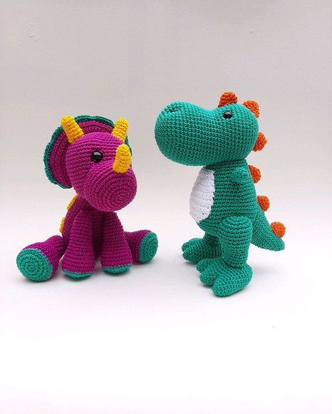 Dupla Dinossauro de Crochê Amigurumi - Imagem 2