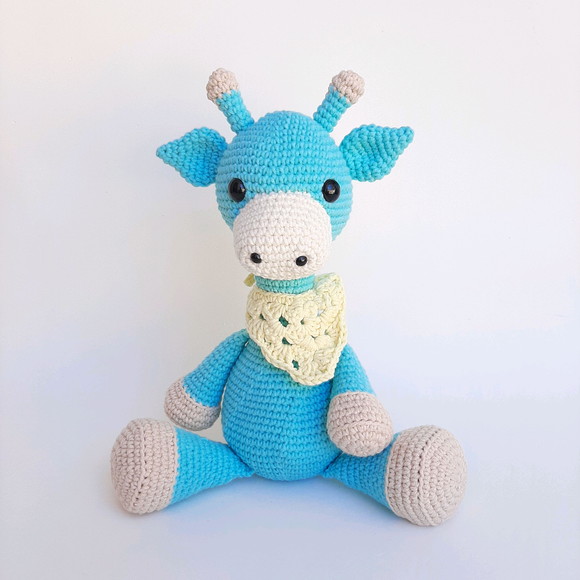 Girafinha Amigurumi de Crochê - Imagem 3