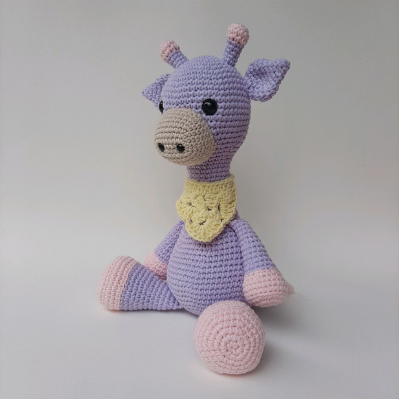 Girafinha Amigurumi de Crochê - Imagem 3