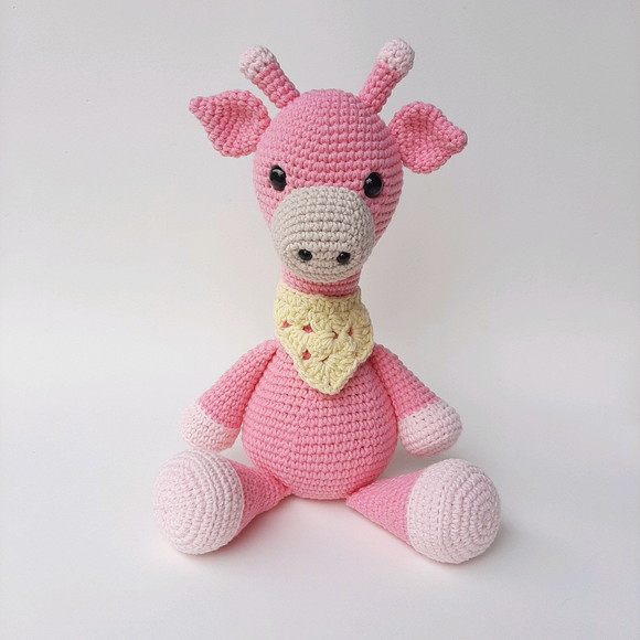 Girafinha Amigurumi de Crochê