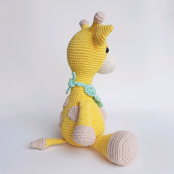 Girafinha Amigurumi de Crochê - Imagem 2