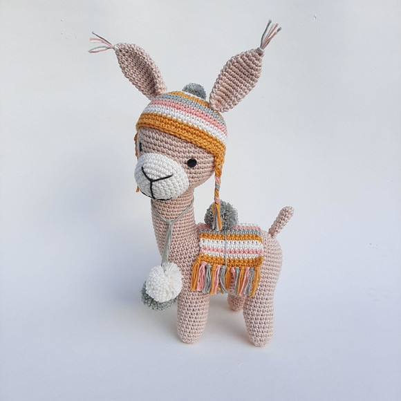 Lhama de crochê Amigurumi - Imagem 2