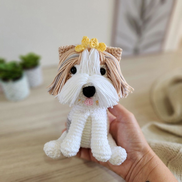 Mini Biewer Terrier Cãozinho de Crochê Amigurumi - Imagem 2