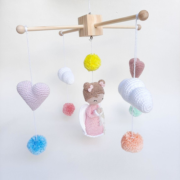 Mobile de Berço Anjinha Amigurumi Crochê + Naninha - Imagem 3