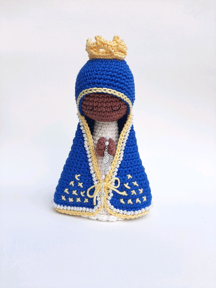 Nossa Senhora Aparecida de Crochê Amigurumi Santinha - Imagem 4