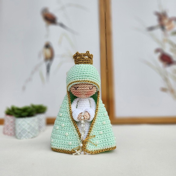 Nossa Senhora de Crochê Amigurumi Santinha - Imagem 2