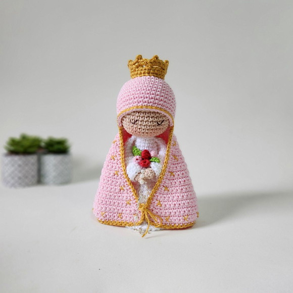 Nossa Senhora de Crochê Amigurumi Santinha - Imagem 2