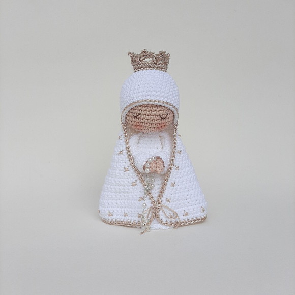 Nossa Senhora de Crochê Amigurumi Santinha