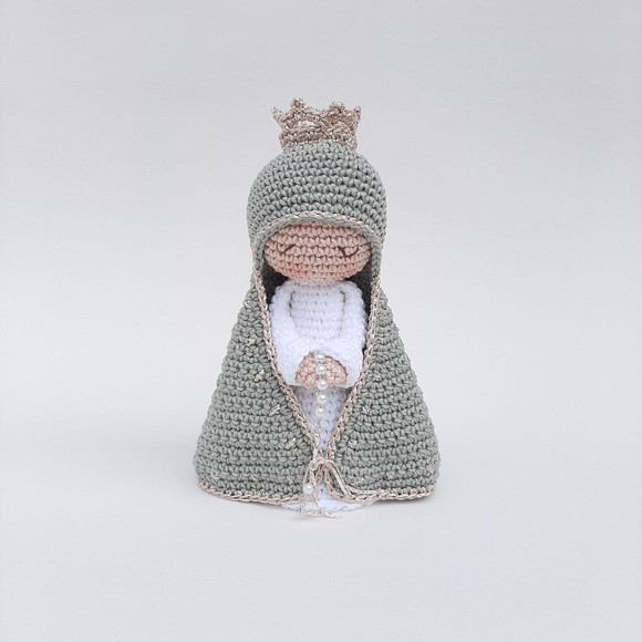 Nossa Senhora de Crochê Amigurumi Santinha