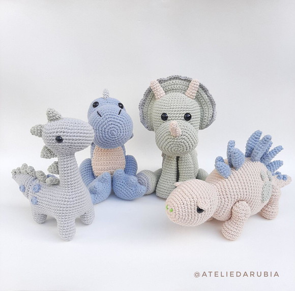 Quarteto Dinossauros de Crochê Amigurumi