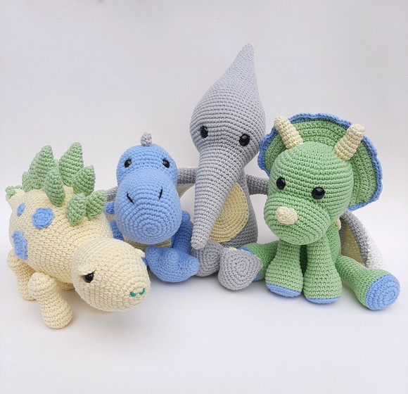 Quarteto Dinossauros de Crochê Amigurumi