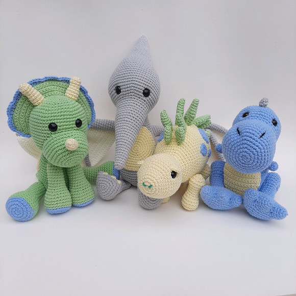 Quarteto Dinossauros de Crochê Amigurumi - Imagem 4