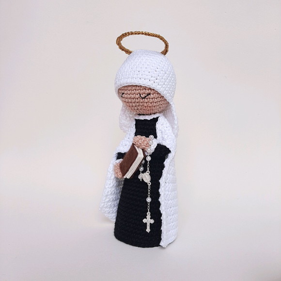 Santa Francisca Romana Crochê Amigurumi - Imagem 2