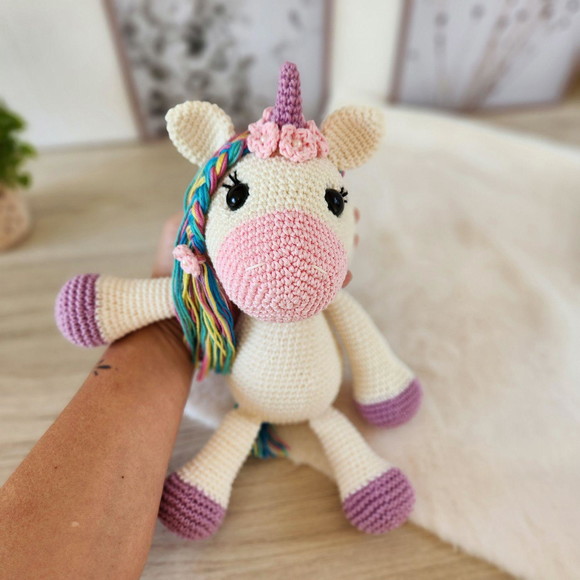 Unicórnio de Crochê Amigurumi - Imagem 4