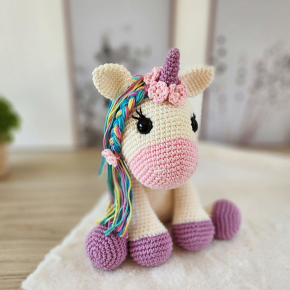 Unicórnio de Crochê Amigurumi - Imagem 2