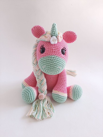 Unicórnio de Crochê Amigurumi - Imagem 4