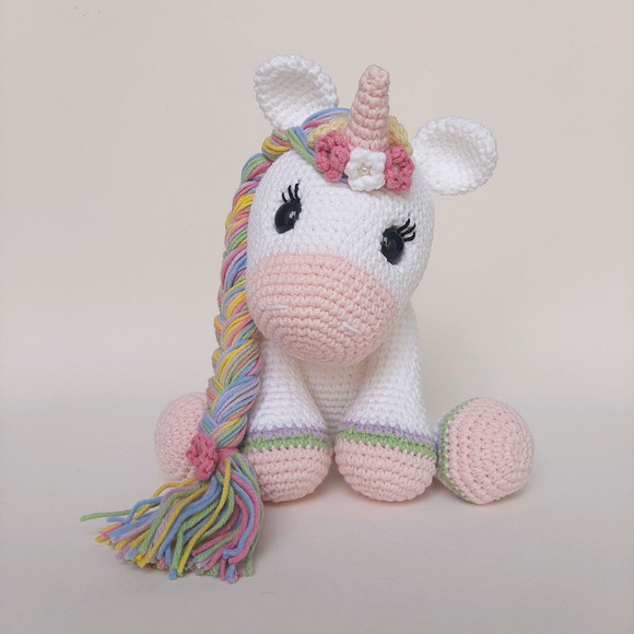 Unicórnio de Crochê Amigurumi - Imagem 2