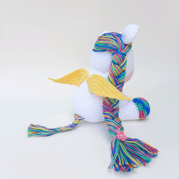 Unicórnio de Crochê Amigurumi - Imagem 2