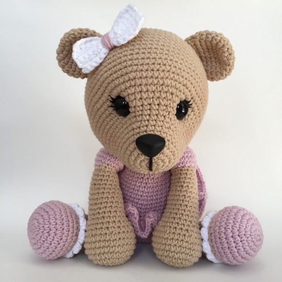 Ursinha de Crochê Amigurumi - Imagem 2