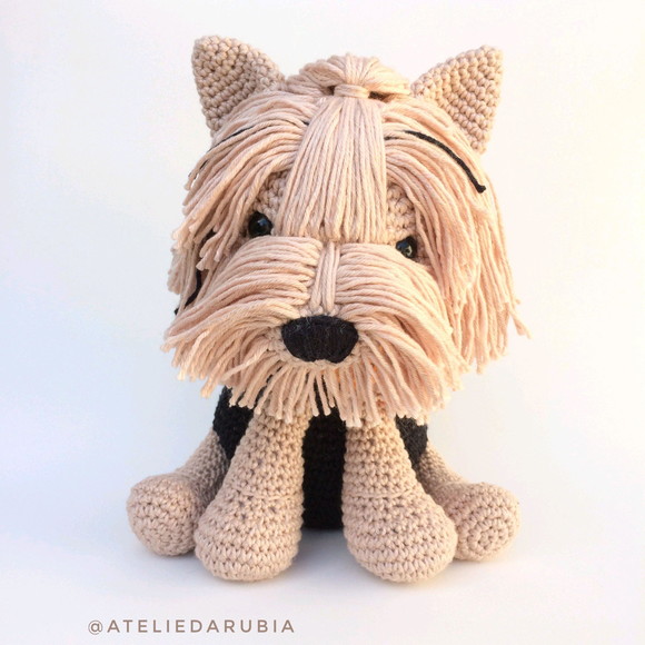 Yorkshire Cãozinho de Crochê Amigurumi - Imagem 2