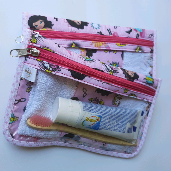 Kit Higiene Escolar Menina Super Girl Volta às Aulas