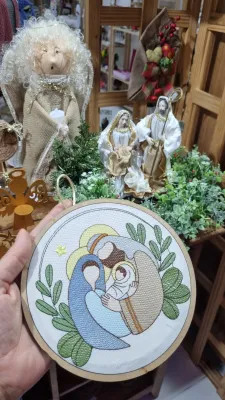 Bastidor Decorativo Sagrada Família Bordado