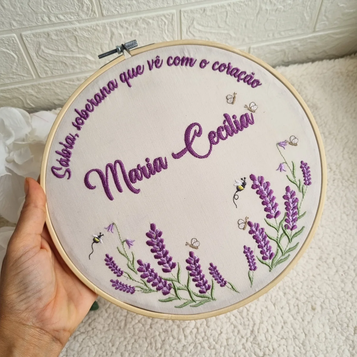 Bastidor Porta Maternidade Bordado - Imagem 1