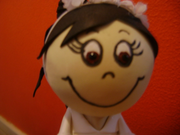 Boneca primeira eucarístia em e.v.a. - Imagem 3