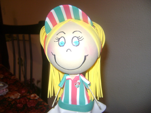 Boneca torcedora do Fluminense - Imagem 2