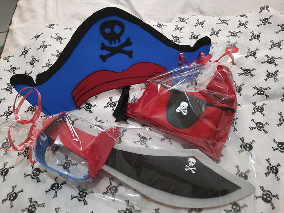 Lembrancinha pirata, espada bandana, faicha e tapa ol pirata - Imagem 2