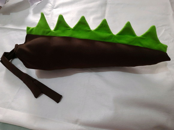 Rabo de dinossauro em feltro - Imagem 3