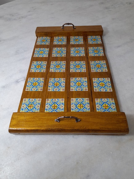 Bandeja de Madeira Envelhecida com Imagem de Azulejo - Imagem 2
