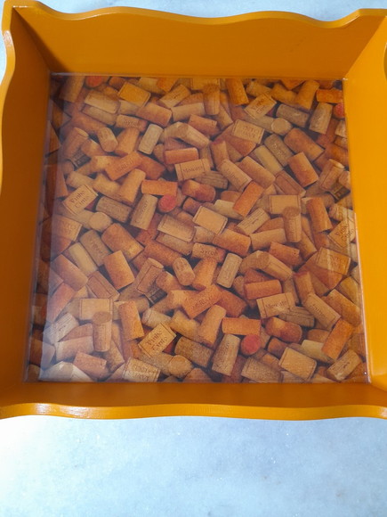 Bandeja em mdf Trabalhada na Cor Mostarda Imagem de Cortiça - Imagem 4