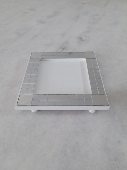 Bandeja para Lavabo em mdf Peq. Branca Decorada c/ Espelhos - Imagem 4