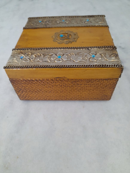 Caixa em mdf Dourada com Latonagem Envelhecida - Imagem 2