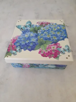 Caixa em mdf para Joia / bijuteria detalhe floral nas cores azul e areia sem divisória