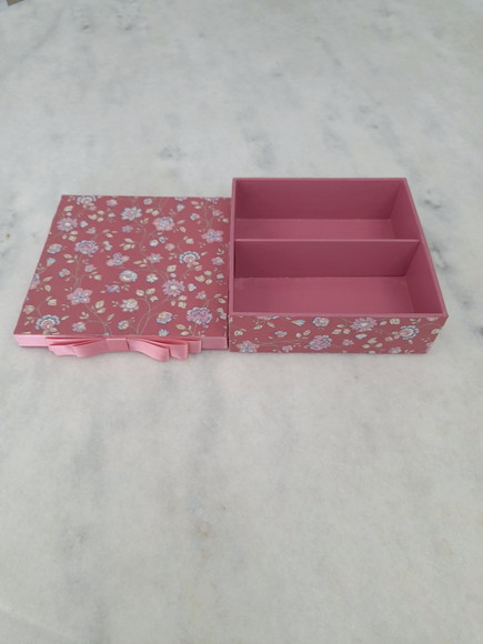 Caixa em mdf para Joia / Biju Rosa Detalhe Floral - Imagem 4