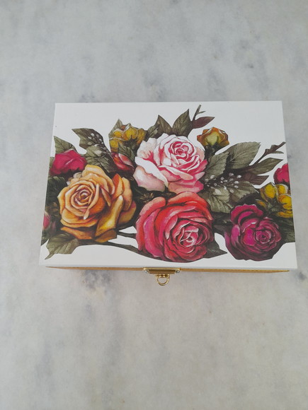 Caixa em mdf para joia/biju branca e dourada decoração flora 6 divisórias - Imagem 3