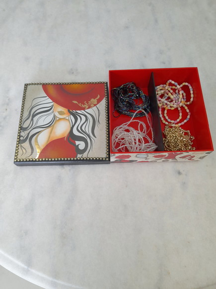 Caixa em mdf para Joia/biju Decorada com Dama - Imagem 5