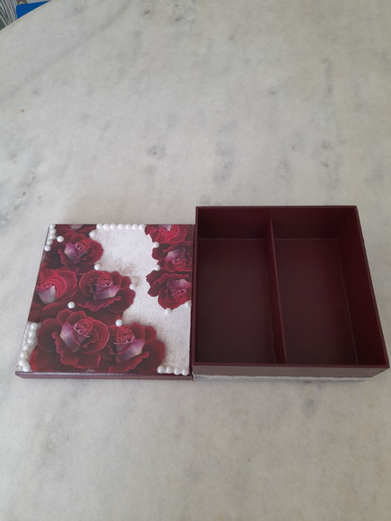 Caixa em mdf para Joia/biju Vermelha e Branca Decoração Flor - Imagem 4