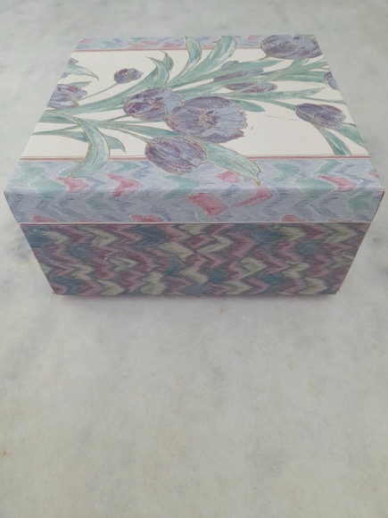 Caixa em mdf para Joia/bijuteria Branca e Lilás com Floral - Imagem 2