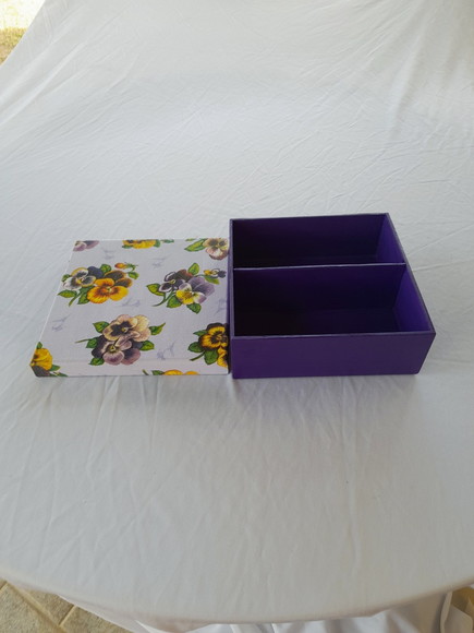 Caixa em mdf para Joia/bijuteria Lilás e Roxa Detalhe Floral - Imagem 5