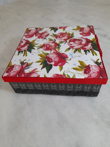 Caixa em mdf para Joia/bijuteria Preta e Vermelha Floral - Imagem 2