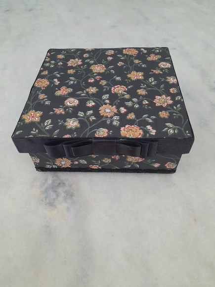 Caixa em mdf para Joia/bijuteria Preta Estampado c/ 2 Div