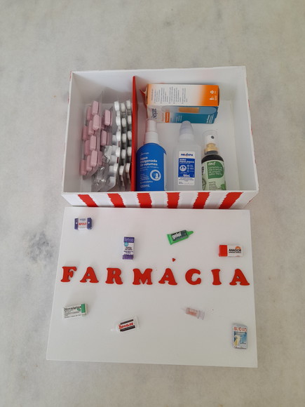 Caixa em mdf para Remédio Branca e Vermelha com 2 Divisórias - Imagem 5