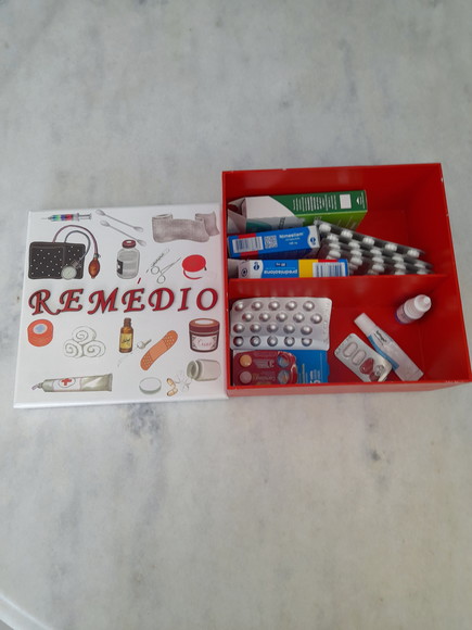 Caixa em mdf para Remédio Vermelha e Branca c/ 2 Divisórias - Imagem 5