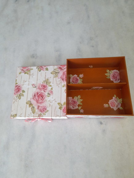Caixa para Joia/bijuteria Decorada c/ Rosas e Duas Divisória - Imagem 5