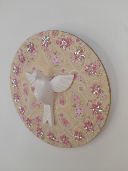Divino em Placa Redondo de mdf com Fundo Floral - Imagem 5
